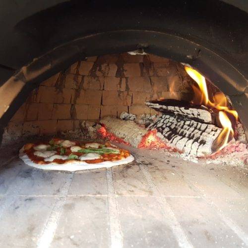 Wood burning pizza oven made by Thermozel firebrick